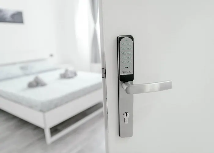 Downtown Bed and breakfast 3*