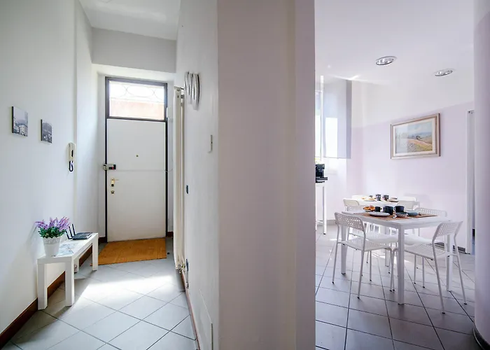 Downtown 3* Como