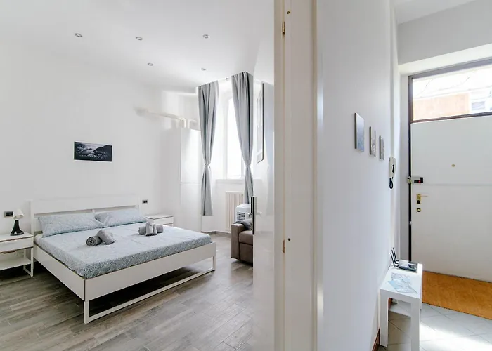 Downtown 3*